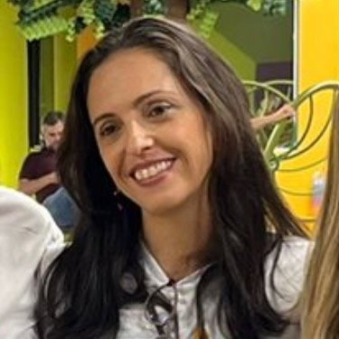 Viviane — Sócia Fundadora do Novo Lar